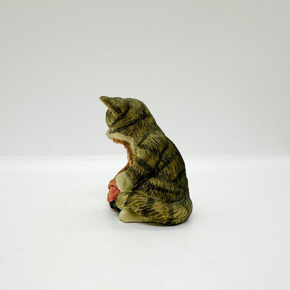 Vintage Set Resin Tabby Cats Playing Yarn Kittens 90s - Picture 10 of 16